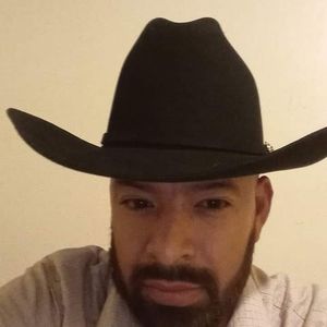 Meet your Posher, Victor